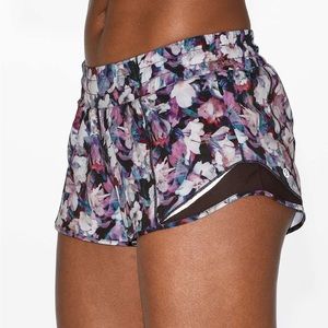 Lululemon Hotty Hot 2.5 Utopia Shorts